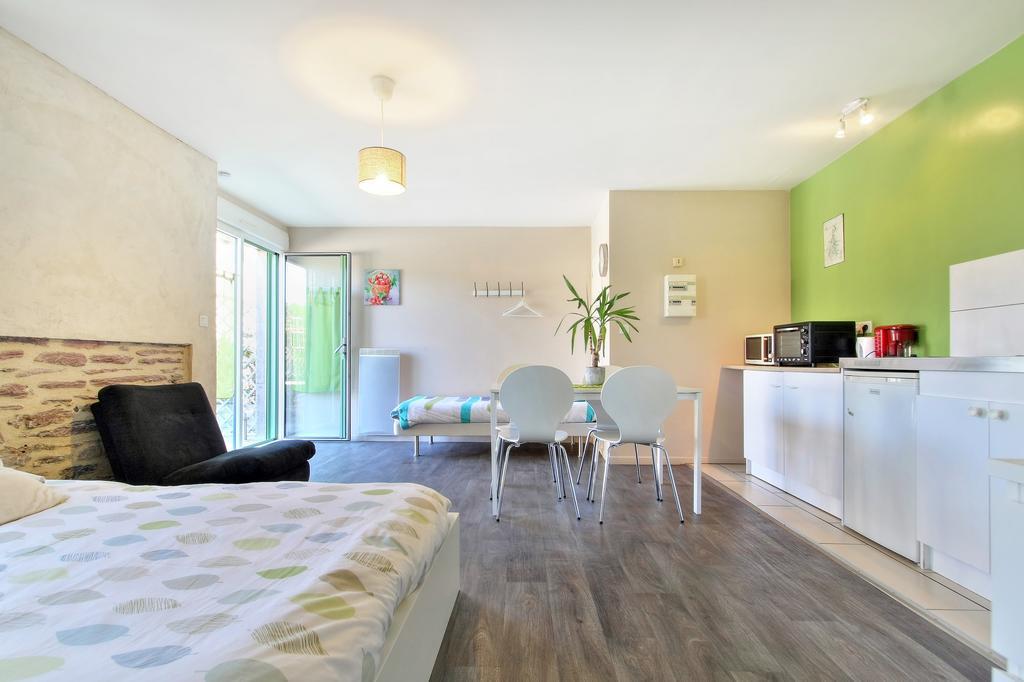Les D'emilie Apartment *