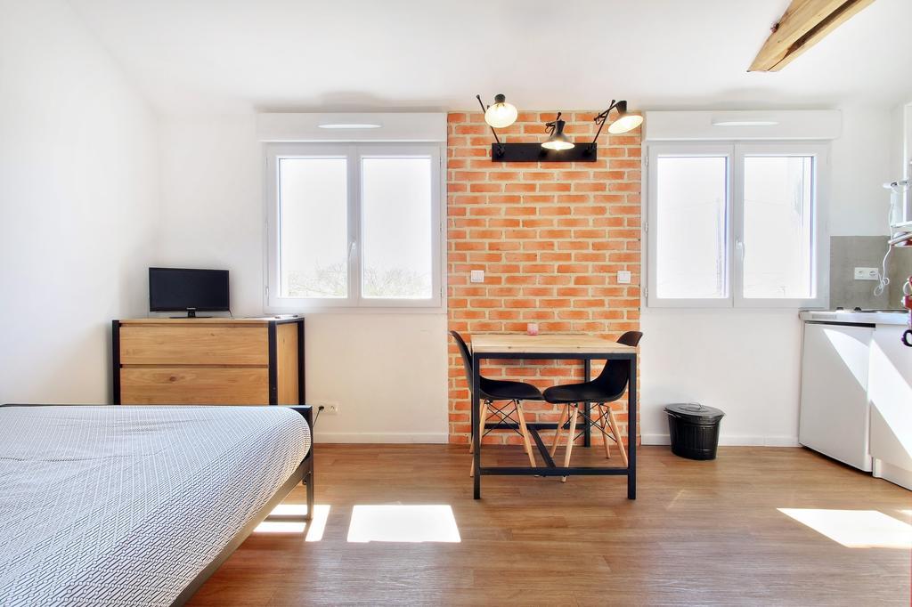 Les D'emilie Apartment